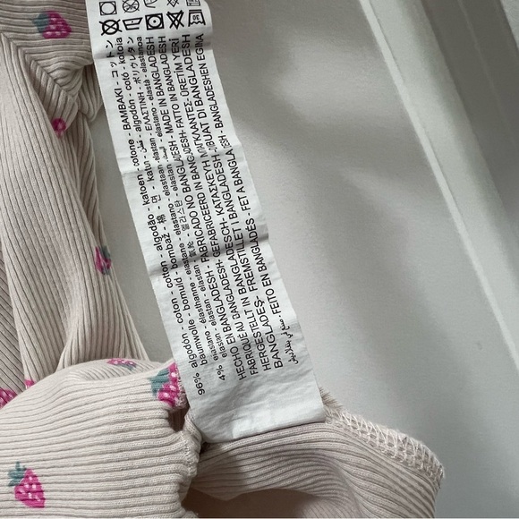 Bundle of 4 Girls Short Sleeve Tops Size 4-6 - Picture 6 of 7